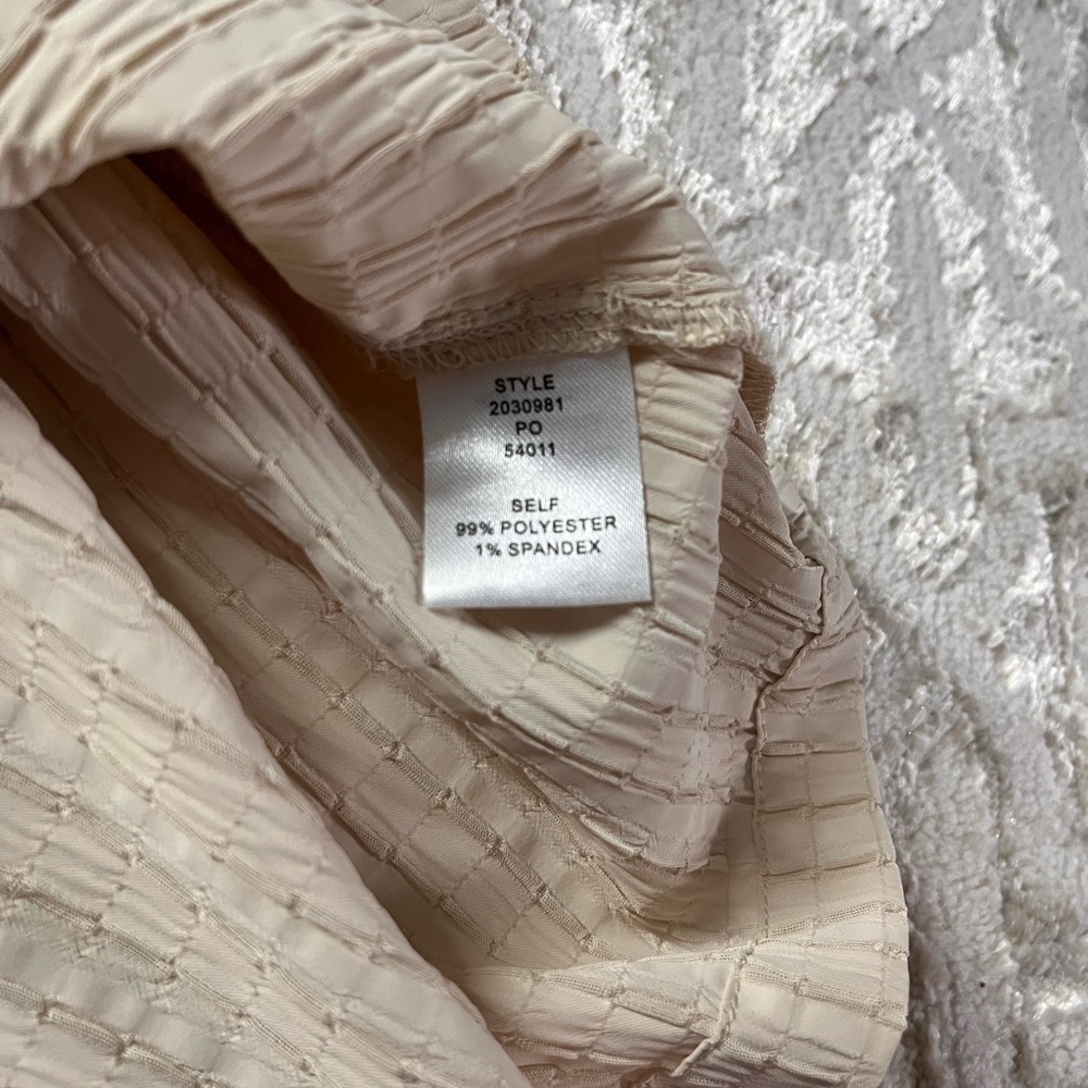 Current Air Cream Textured Top - Picture 5 of 5